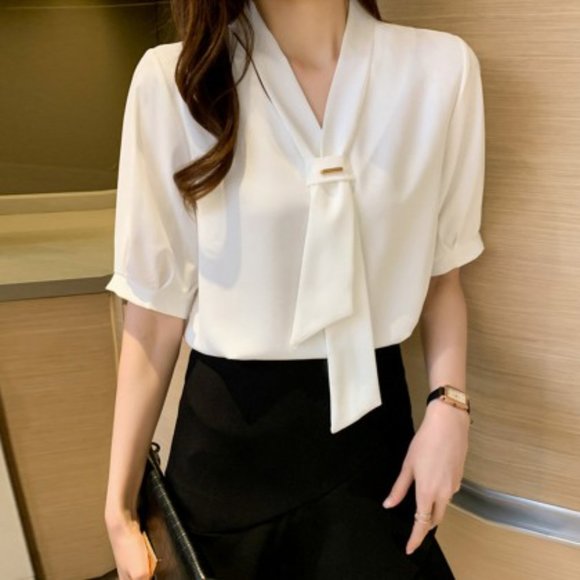 Short sleeve blouse - Picture 3 of 4